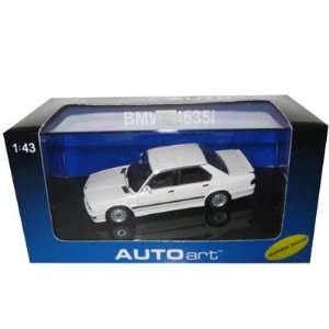    BMW M M535i White Diecast Model Car 1/43 Autoart: Toys & Games