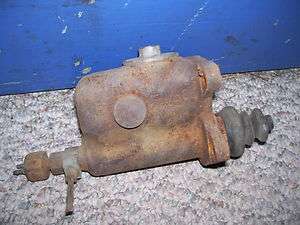 1955 ? FORD MASTER CYLINDER CORE   FoMoCo FAA2155A  