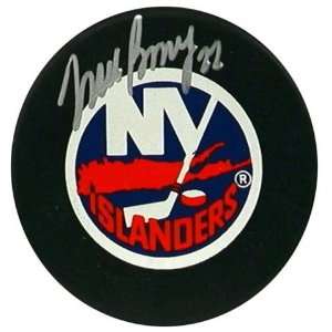 Mike Bossy Signed Islanders Logo Hockey Puck  Sports 
