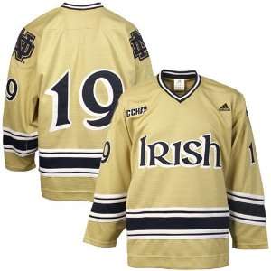   Fighting Irish #19 Gold Tackle Twill Hockey Jersey: Sports & Outdoors