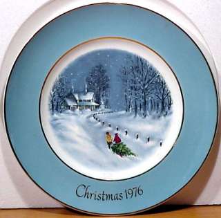1976 Avon Christmas ENOCH WEDGWOOD Plate 3rd ED tree  