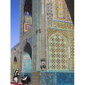 com Pilgrims at the Shrine of Hazrat Ali, Mazar I Sharif, Afghanistan 