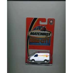  Matchbox Hero City Ford Transit Van #14 2002: Toys & Games