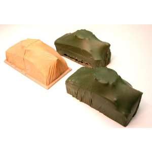  HO Covered Army Tanks Load (3) Toys & Games