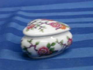 NEW VINTAGE FLORAL SMALL HEART LIMOGES JEWELRY BOX  