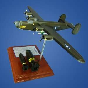 bomber Aircraft Wood Model Plane / Museum Quality Collectible Aircraft 