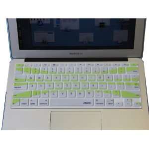  GREEN CURVE DESIGN iPearl High Grade Silicone Keyboard Skin Cover 