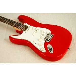   LEFT HAND RED STRAT ELECTRIC GUITAR LEFTY + CASE: Musical Instruments