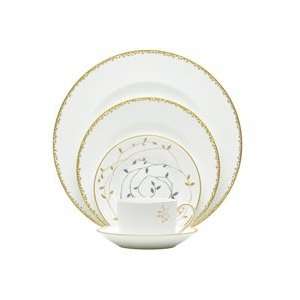  Vera Wang GILDED LEAF Five Piece Place Setting: Kitchen 