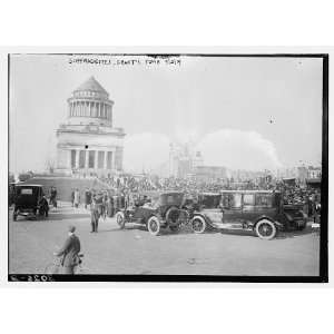  Suffragettes,Grants tomb,5/2/14