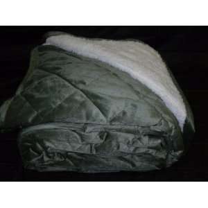 Soft Borrego Blanket Green Sage Queen White Fur Double Ply Micromink 