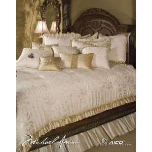  Westwood Queen 12 Piece Bedding Set by AICO   As Shown 