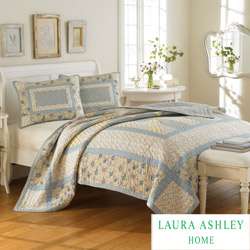 Laura Ashley Hadleigh King size Quilt  Overstock