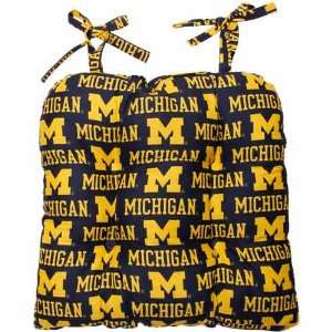   NCAA Michigan Wolverines Rocking Chair Seat Cushion: Office Products