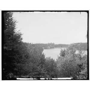 Lake Minnewaska,N.Y.,from Millbrook Mountain Road:  Home 