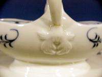 c808 Vintage Porcelain Blue Onion Gravy Bowl MEISSEN  