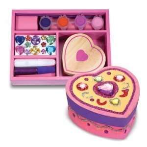  Melissa and Doug 3094 Wooden Heart Chest DYO: Toys & Games