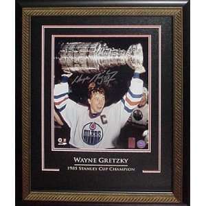    Wayne Gretzky Signed 11 X 14 Cup Over Head: Everything Else