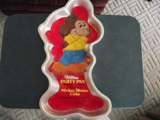 WILTON MICKEY MOUSE STANDING CAKE PAN WITH INSERT 1978 GREAT RARE 