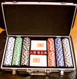 300 Piece 11.5 gram Poker Chip Set & Case & Dice NEW  