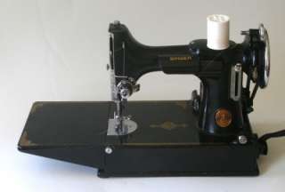 1939 Vintage Singer Featherweight 221 1 Electric Sewing Machine + Case 