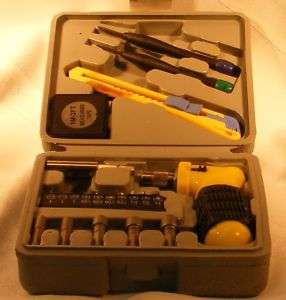 SCREW DRIVER SET / TOOLS IN NICE HARD CASE. GREAT SET  
