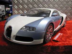 Bugatti Veyron     112 Auto Art  