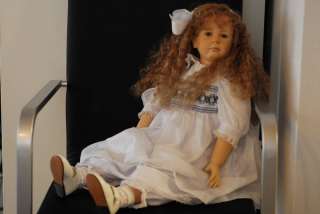 Künstler   Puppe Lotti von Ruth Treffeisen auf 1000 St. limitiert in 