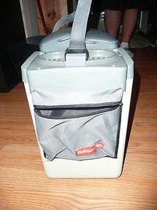 RUBBERMAID CONSOLE TRAVEL COOLER AND WARMER GRAY  