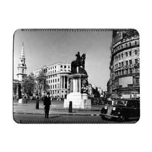 Charles I Statue, Trafalgar Square.   iPad Cover (Protective Sleeve 